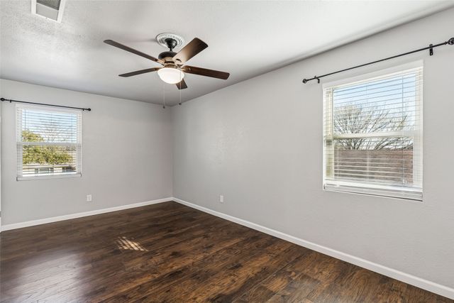 7005 Green Ridge Trail, North Richland Hills, TX 76182