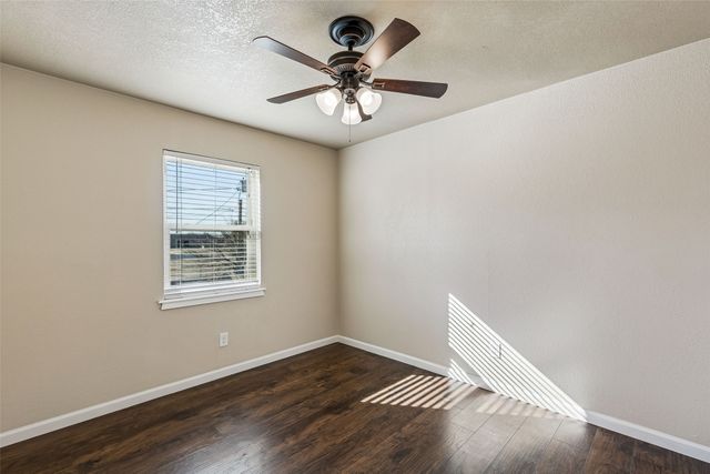 7005 Green Ridge Trail, North Richland Hills, TX 76182