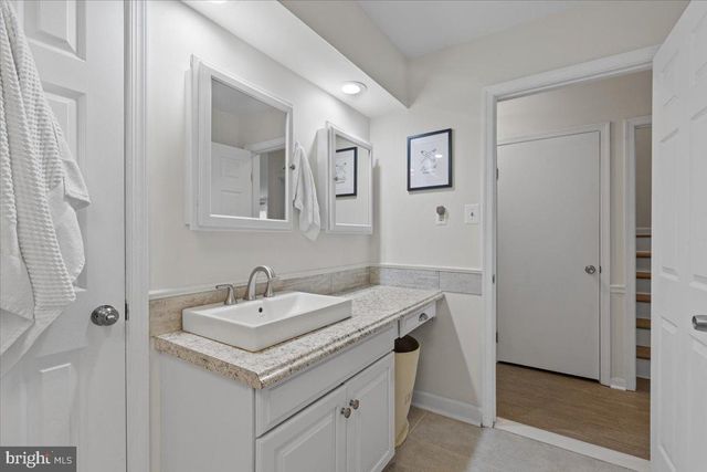 8640 VALLEY DR, Waldorf, MD 20603