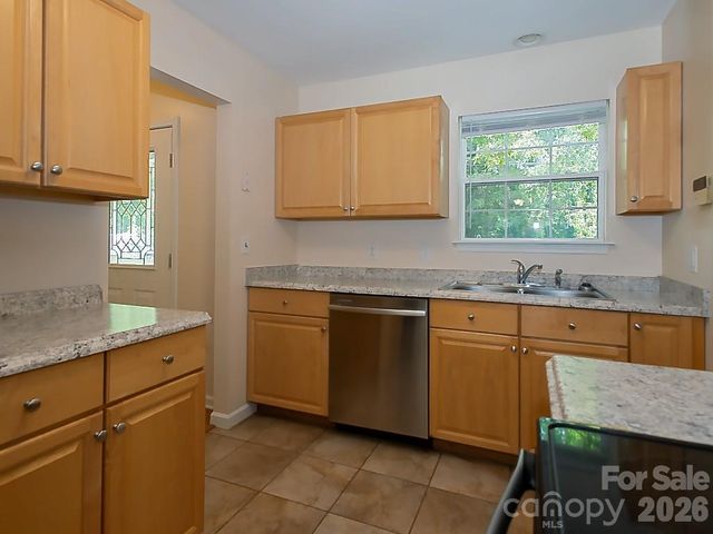 17 Pinecrest Drive, Asheville, NC 28803