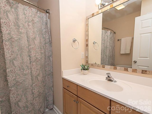 17 Pinecrest Drive, Asheville, NC 28803
