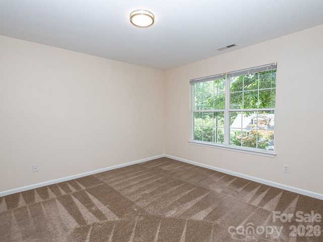 17 Pinecrest Drive, Asheville, NC 28803
