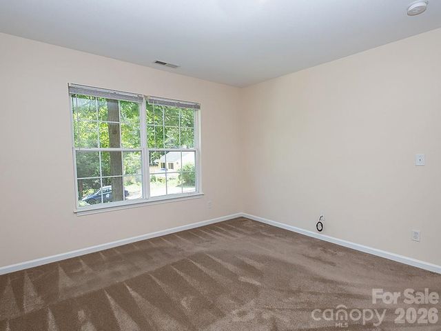 17 Pinecrest Drive, Asheville, NC 28803
