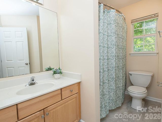 17 Pinecrest Drive, Asheville, NC 28803