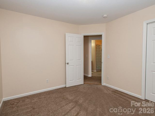 17 Pinecrest Drive, Asheville, NC 28803