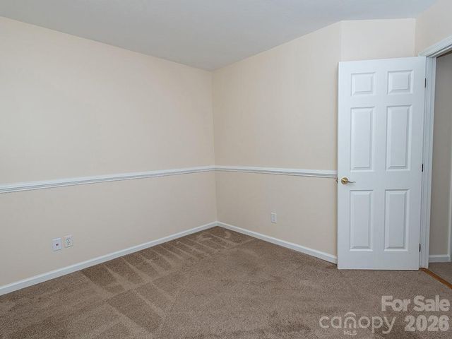 17 Pinecrest Drive, Asheville, NC 28803