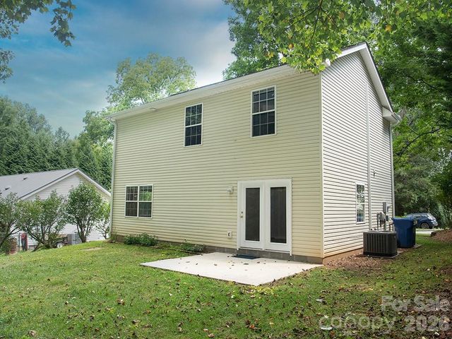 17 Pinecrest Drive, Asheville, NC 28803