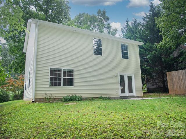 17 Pinecrest Drive, Asheville, NC 28803