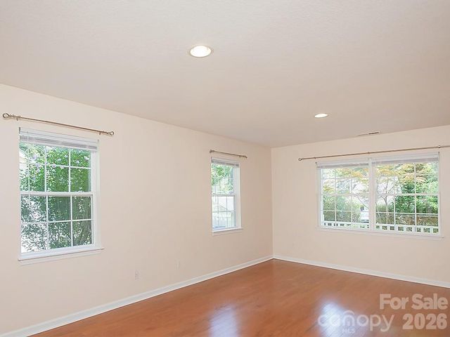 17 Pinecrest Drive, Asheville, NC 28803