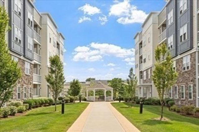 130 University 1106, Westwood, MA 02090