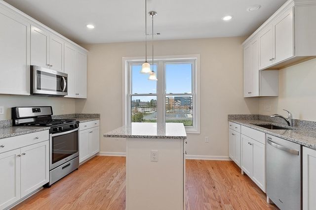 130 University 1106, Westwood, MA 02090