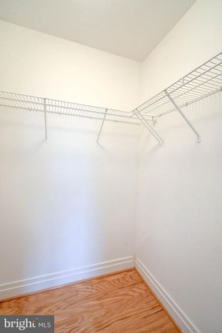 4490 MARKET COMMONS DR #302, Fairfax, VA 22033