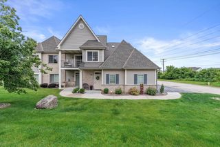 1349 Rose COURT #63, Waukesha, WI 53186