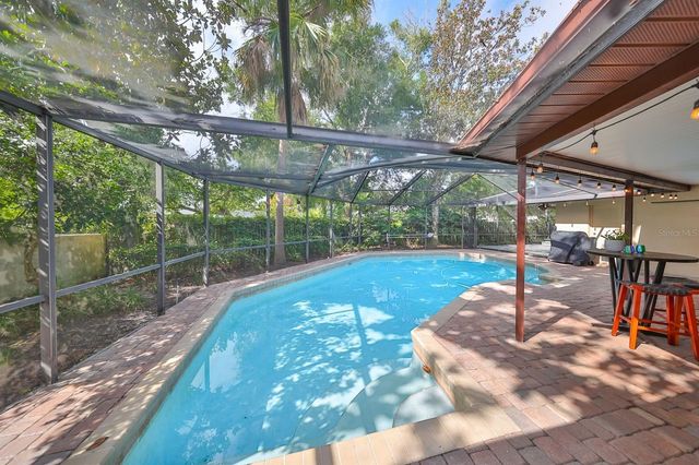 817 BANNOCKBURN AVENUE, Temple Terrace, FL 33617