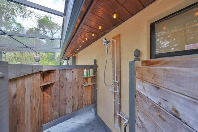 817 BANNOCKBURN AVENUE, Temple Terrace, FL 33617