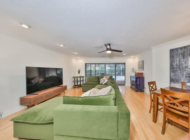 817 BANNOCKBURN AVENUE, Temple Terrace, FL 33617