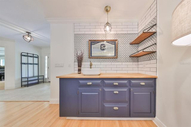 817 BANNOCKBURN AVENUE, Temple Terrace, FL 33617