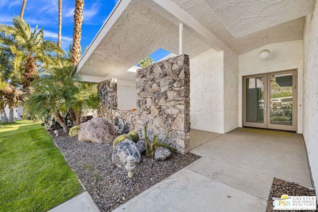 2420 Paseo Del Rey, Palm Springs, CA 92264