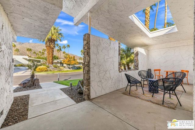 2420 Paseo Del Rey, Palm Springs, CA 92264