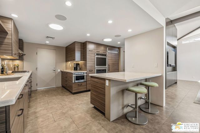 2420 Paseo Del Rey, Palm Springs, CA 92264