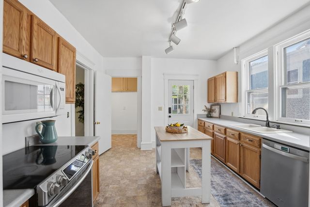 1001 22nd Street, Rock Island, IL 61201
