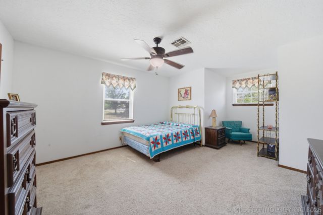 27620 E 126th Street S, Coweta, OK 74429