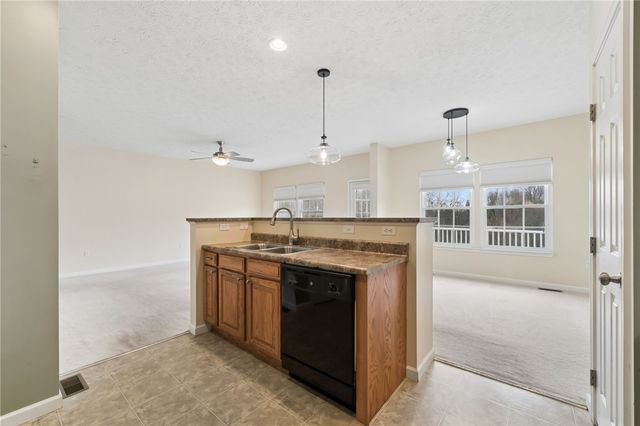 102 Bellefield Ct., Richland, PA 15044