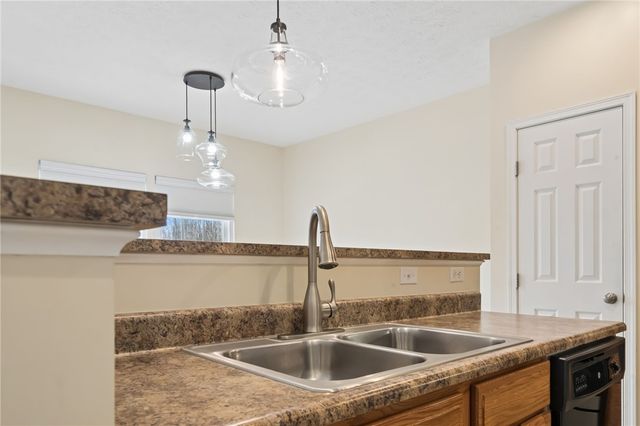 102 Bellefield Ct., Richland, PA 15044