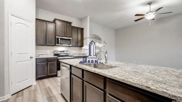 9330 BENNETT, Converse, TX 78109
