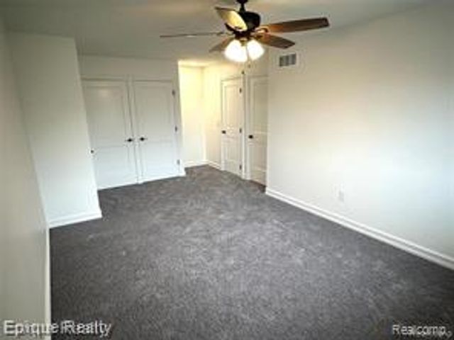 8565 Hampshire Drive, Sterling Heights, MI 48313