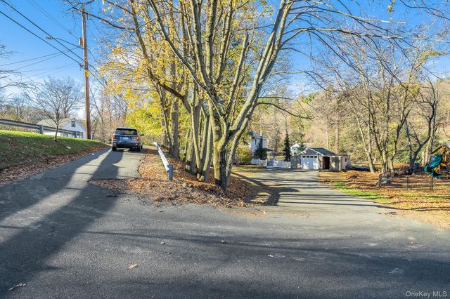 122 Rosman Road, Thiells, NY 10984