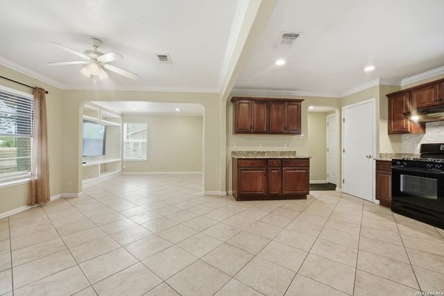 5911 Middlefield, San Antonio, TX 78242