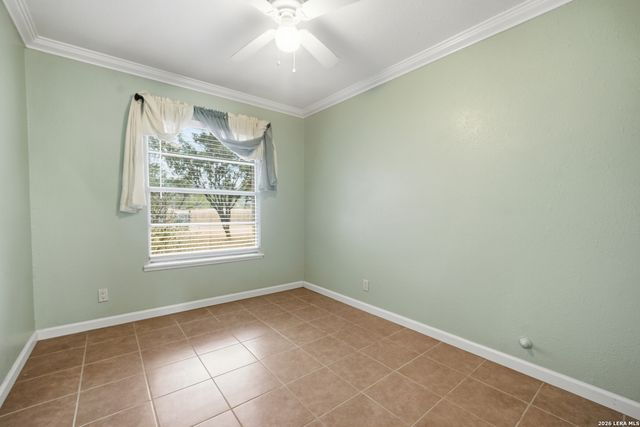 5911 Middlefield, San Antonio, TX 78242