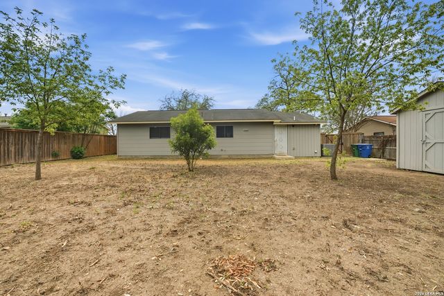 5911 Middlefield, San Antonio, TX 78242