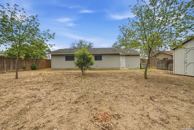 5911 Middlefield, San Antonio, TX 78242