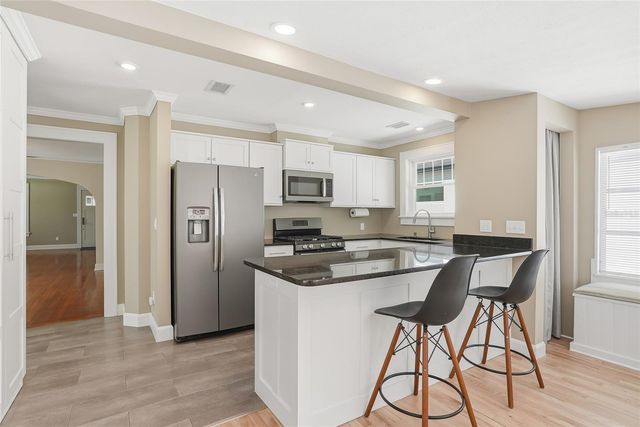 5001 3RD AVENUE S, St Petersburg, FL 33707