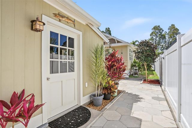 5001 3RD AVENUE S, St Petersburg, FL 33707