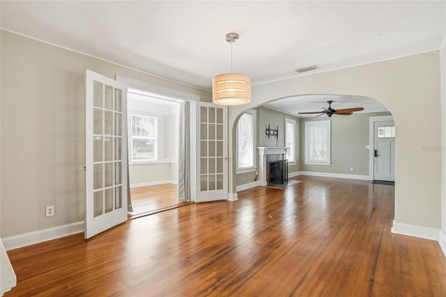 5001 3RD AVENUE S, St Petersburg, FL 33707