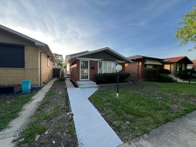 11619 S Laflin Street S, Chicago, IL 60643
