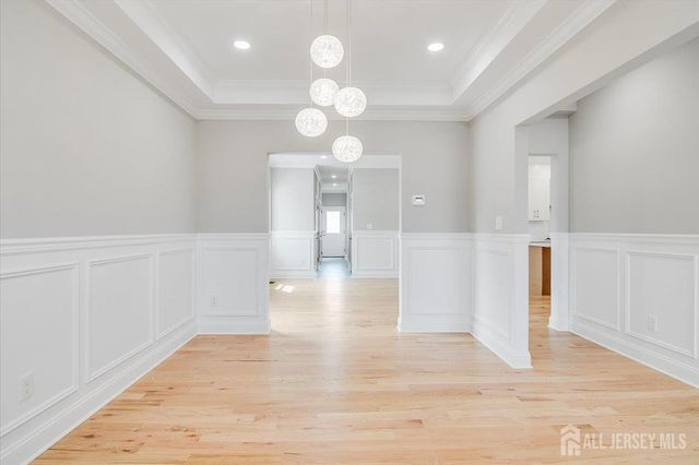 713 Inman Avenue, Colonia, NJ 07067