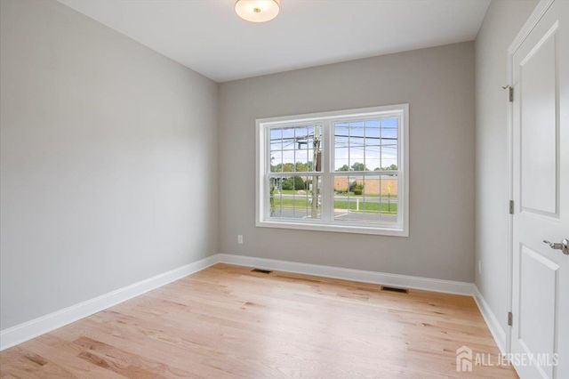 713 Inman Avenue, Colonia, NJ 07067