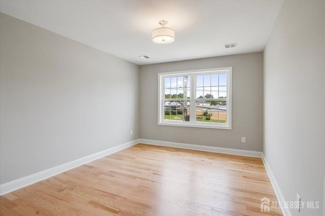 713 Inman Avenue, Colonia, NJ 07067