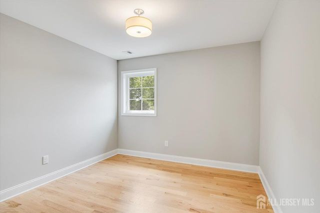 713 Inman Avenue, Colonia, NJ 07067