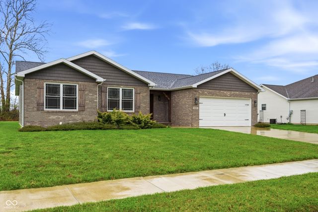 8302 W Ashford Lane, Muncie, IN 47304