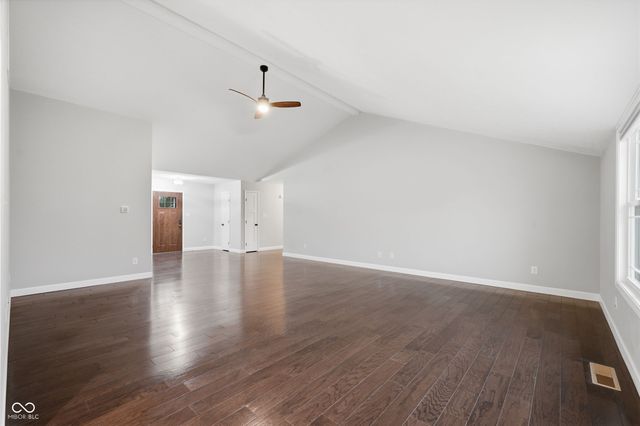 8302 W Ashford Lane, Muncie, IN 47304