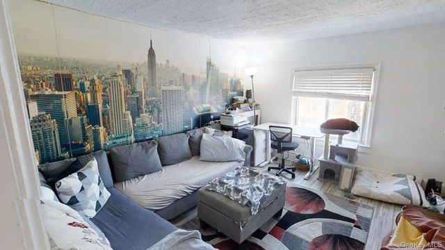 248 Westchester Avenue, Fleetwood, NY 10552