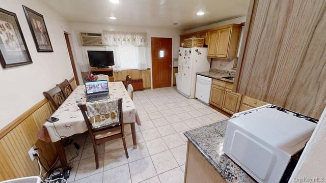 248 Westchester Avenue, Fleetwood, NY 10552