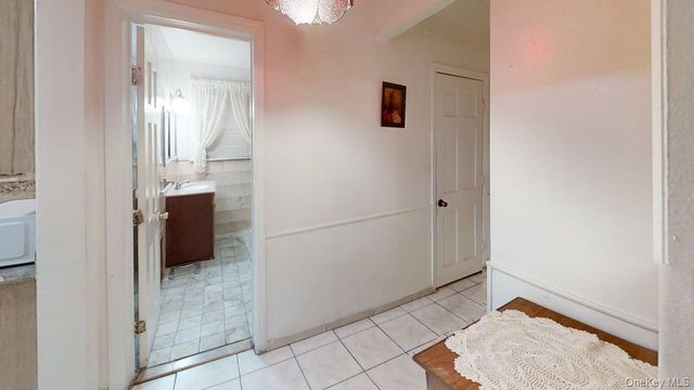 248 Westchester Avenue, Fleetwood, NY 10552