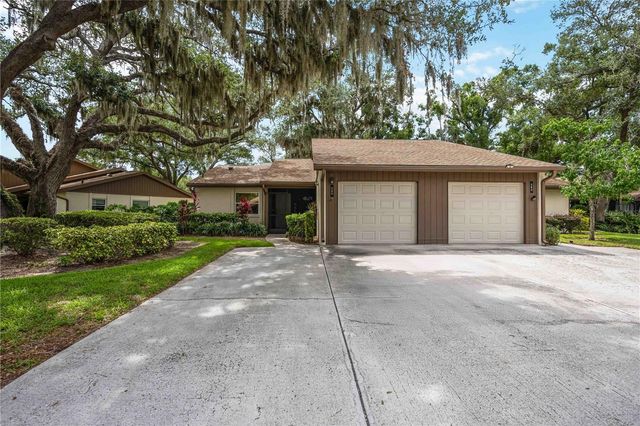 266 OAK HILL DRIVE 34, Sarasota, FL 34232
