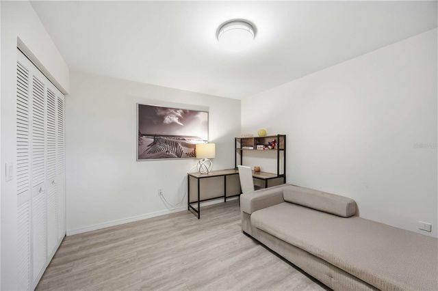 266 OAK HILL DRIVE 34, Sarasota, FL 34232